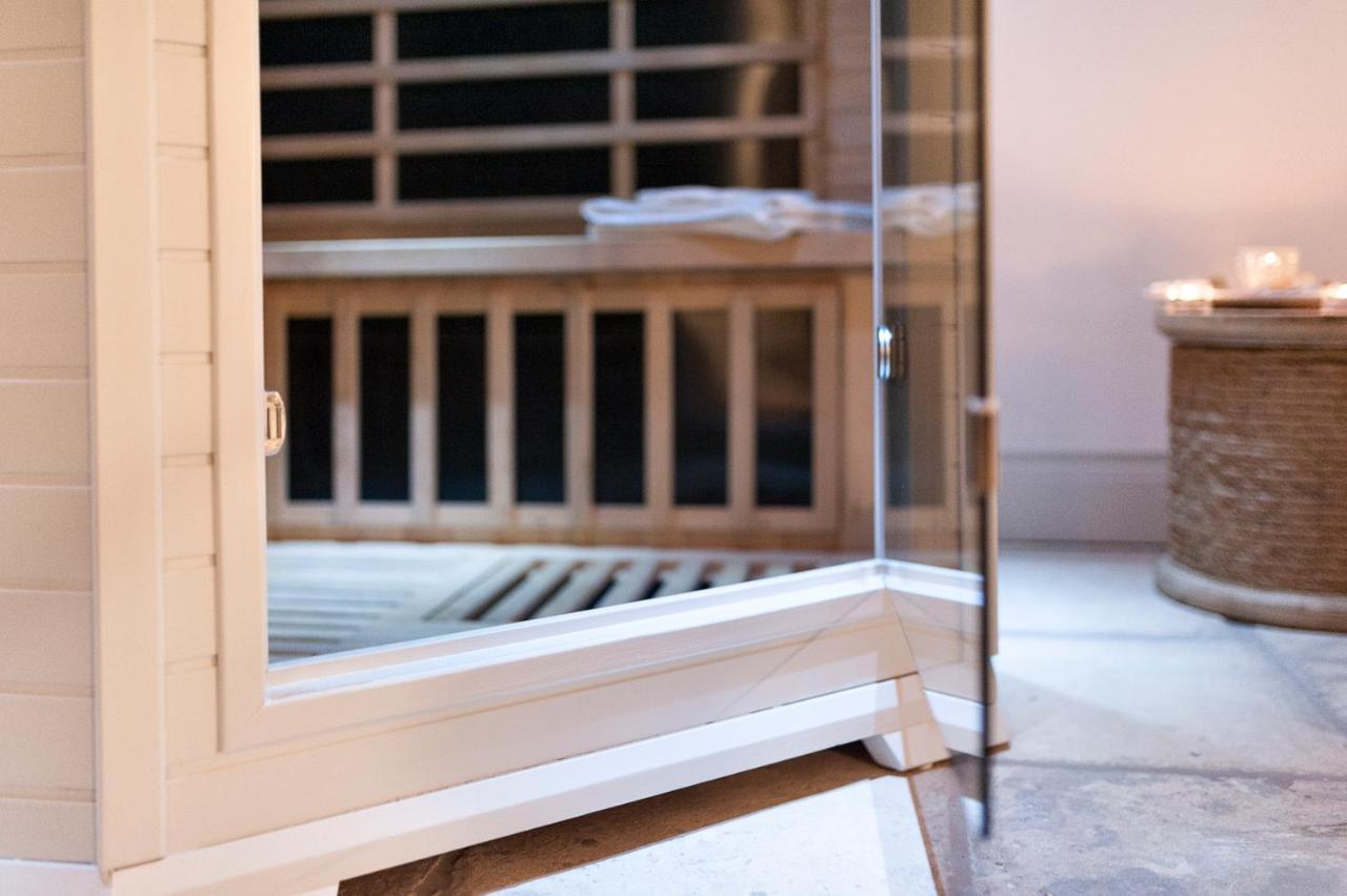 Palazzo Mandurino Luxury Relais Bed & Breakfast Zollino Bagian luar foto