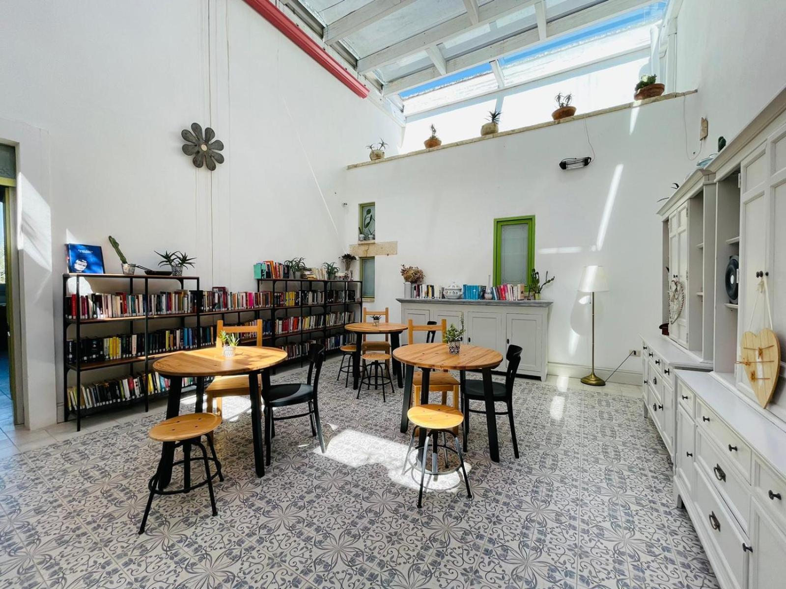 Palazzo Mandurino Luxury Relais Bed & Breakfast Zollino Bagian luar foto