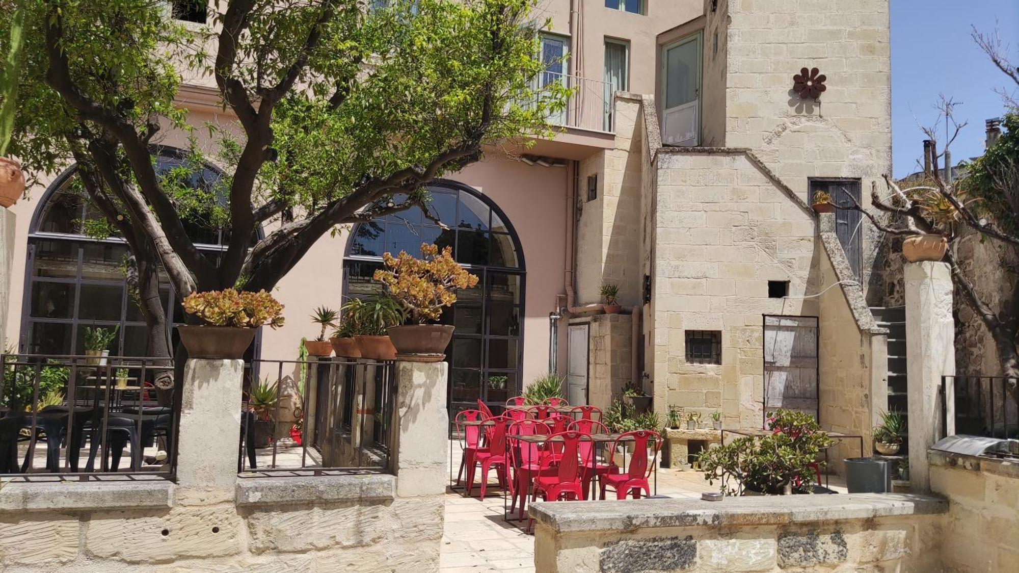 Palazzo Mandurino Luxury Relais Bed & Breakfast Zollino Bagian luar foto
