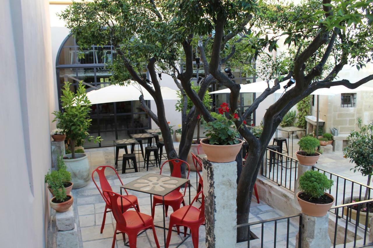 Palazzo Mandurino Luxury Relais Bed & Breakfast Zollino Bagian luar foto